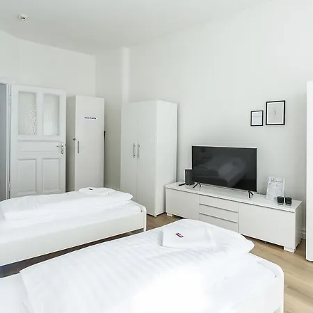 Cozy In Apartment *